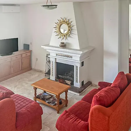 Дом отдыха 3 Bedroom Cozy In