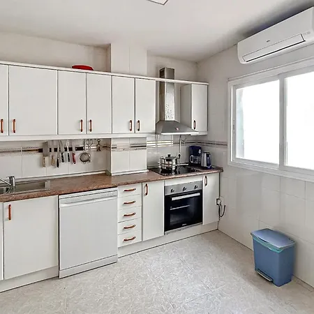 3 Bedroom Cozy In Fuengirola